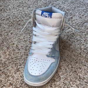 Jordan 1 Retro High Hyper Royal Smokey Grey